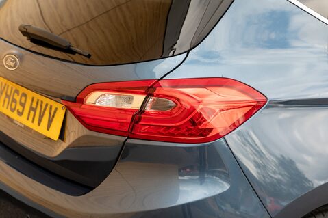 Ford Fiesta TITANIUM 9