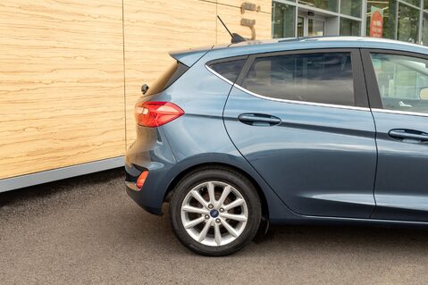 Ford Fiesta TITANIUM 7