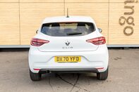 Renault Clio ICONIC TCE 6