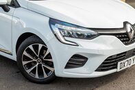 Renault Clio ICONIC TCE 11