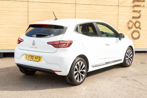 Renault Clio ICONIC TCE 2