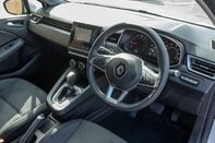 Renault Clio ICONIC TCE 4