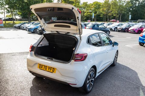 Renault Clio ICONIC TCE 34