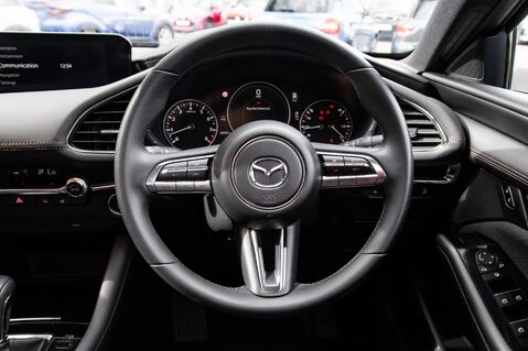 Mazda 3 SPORT LUX MHEV 21