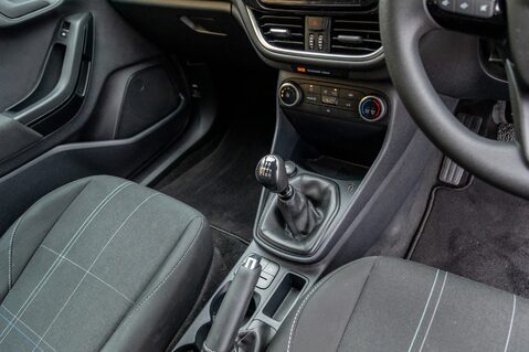 Ford Fiesta TREND 28