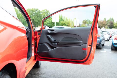 Ford Fiesta TREND 14