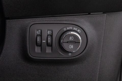 Vauxhall Corsa GRIFFIN 16