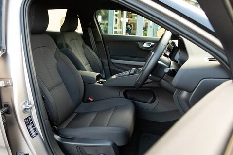 Polestar 2 BASE 28
