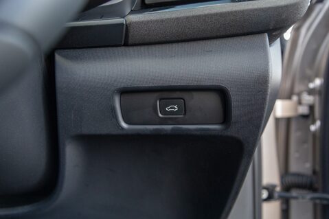 Polestar 2 BASE 17