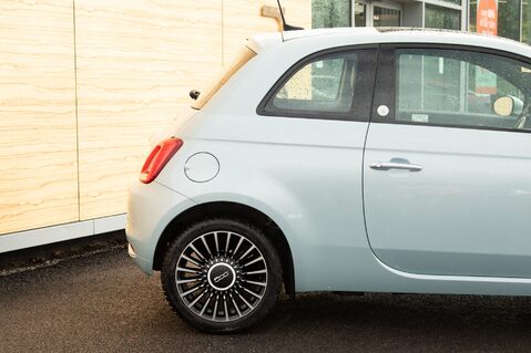 Fiat 500 LAUNCH EDITION MHEV 7