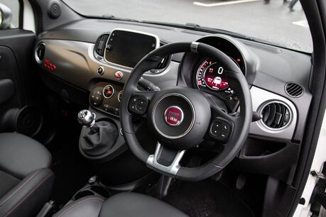 Fiat 500 SPORT MHEV