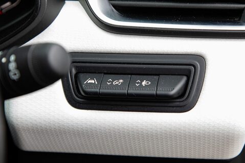 Renault Clio TECHNO TCE 16