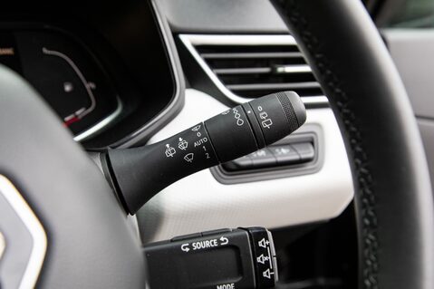 Renault Clio TECHNO TCE 18