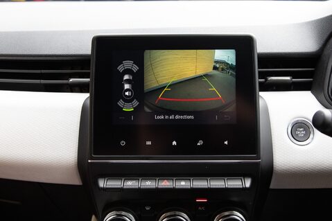 Renault Clio TECHNO TCE 29