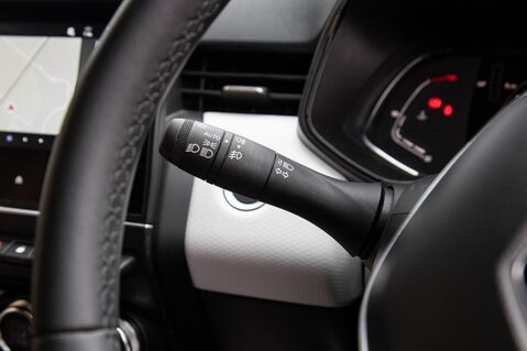 Renault Clio TECHNO TCE 17