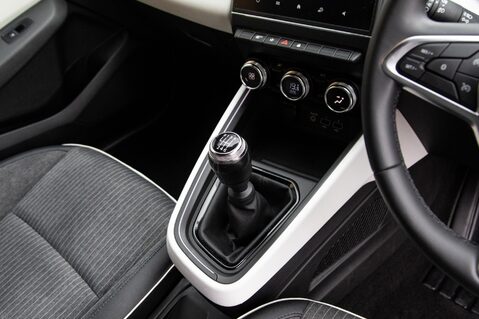 Renault Clio TECHNO TCE 32