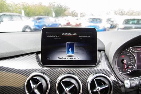 Mercedes-Benz B Class B 180 AMG LINE PREMIUM PLUS 27