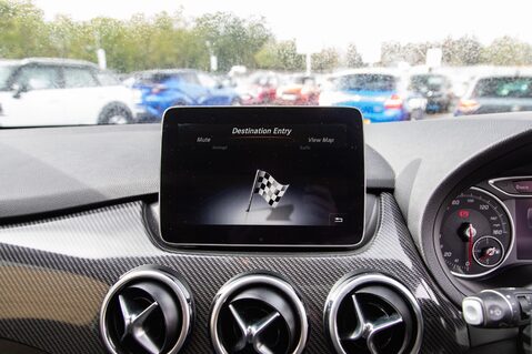 Mercedes-Benz B Class B 180 AMG LINE PREMIUM PLUS 28