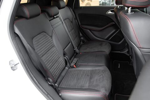 Mercedes-Benz B Class B 180 AMG LINE PREMIUM PLUS 45