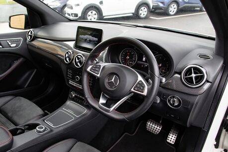 Mercedes-Benz B Class B 180 AMG LINE PREMIUM PLUS