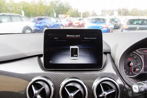 Mercedes-Benz B Class B 180 AMG LINE PREMIUM PLUS 24