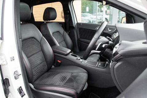 Mercedes-Benz B Class B 180 AMG LINE PREMIUM PLUS 39