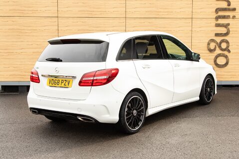 Mercedes-Benz B Class B 180 AMG LINE PREMIUM PLUS 2