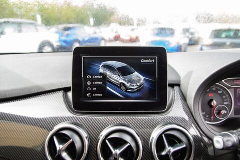 Mercedes-Benz B Class B 180 AMG LINE PREMIUM PLUS 37