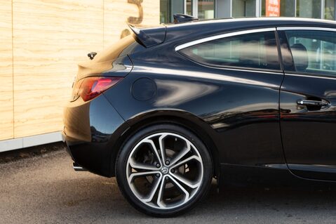 Vauxhall Astra GTC LIMITED EDITION S/S 7
