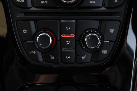 Vauxhall Astra GTC LIMITED EDITION S/S 30