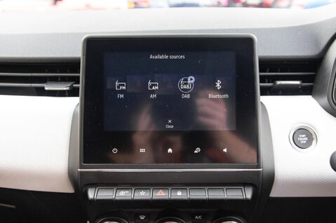 Renault Clio TECHNO TCE 25