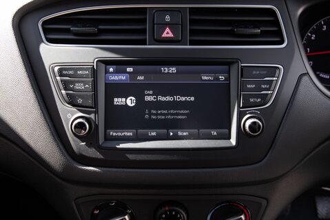 Hyundai i20 MPI PLAY 23