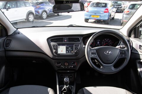 Hyundai i20 MPI PLAY 3
