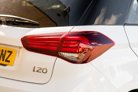Hyundai i20 MPI PLAY 9