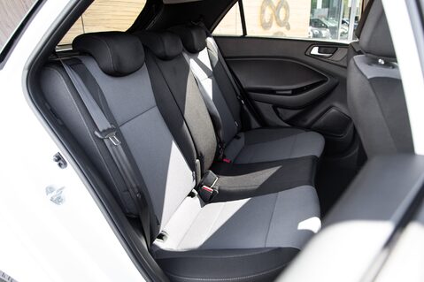 Hyundai i20 MPI PLAY 36