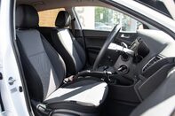 Hyundai i20 MPI PLAY 33