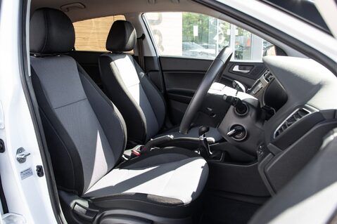 Hyundai i20 MPI PLAY 33