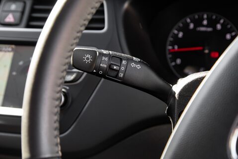 Hyundai i20 MPI PLAY 17