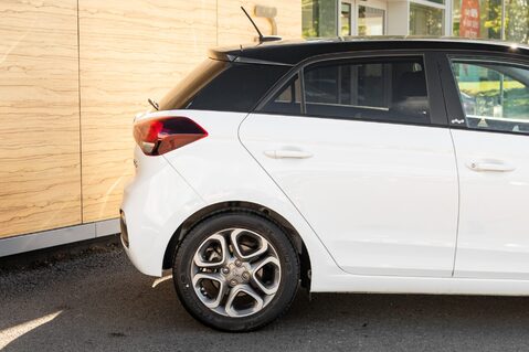 Hyundai i20 MPI PLAY 7