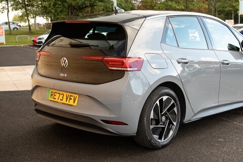 Volkswagen ID.3 PRO 8