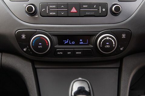 Hyundai i10 PREMIUM SE 35