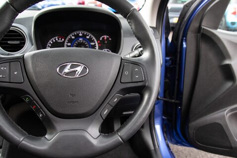 Hyundai i10 PREMIUM SE 20
