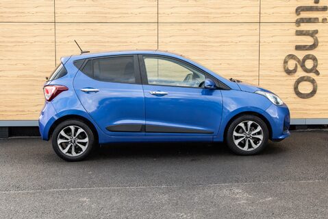 Hyundai i10 PREMIUM SE 12
