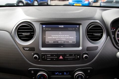 Hyundai i10 PREMIUM SE 30