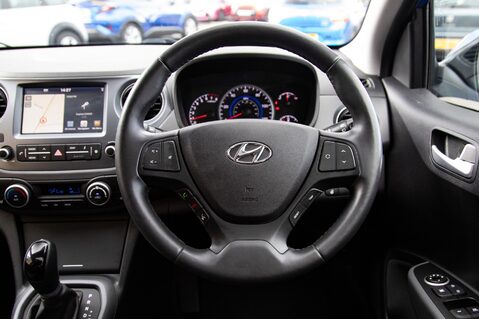 Hyundai i10 PREMIUM SE 21