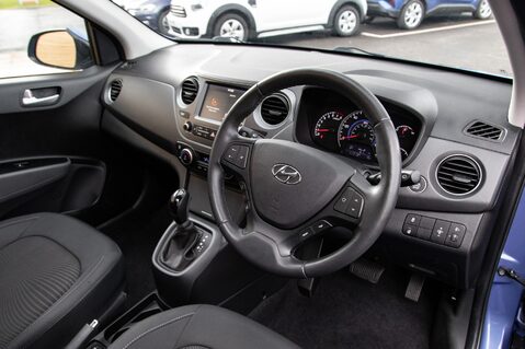 Hyundai i10 PREMIUM SE 4
