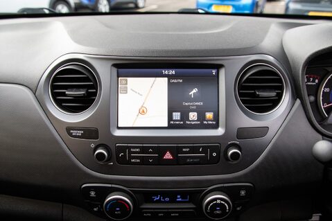 Hyundai i10 PREMIUM SE 22