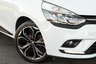 Renault Clio ICONIC TCE 11