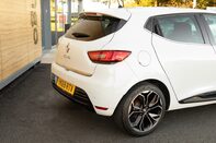 Renault Clio ICONIC TCE 8