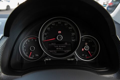 Volkswagen Up BLACK EDITION 15